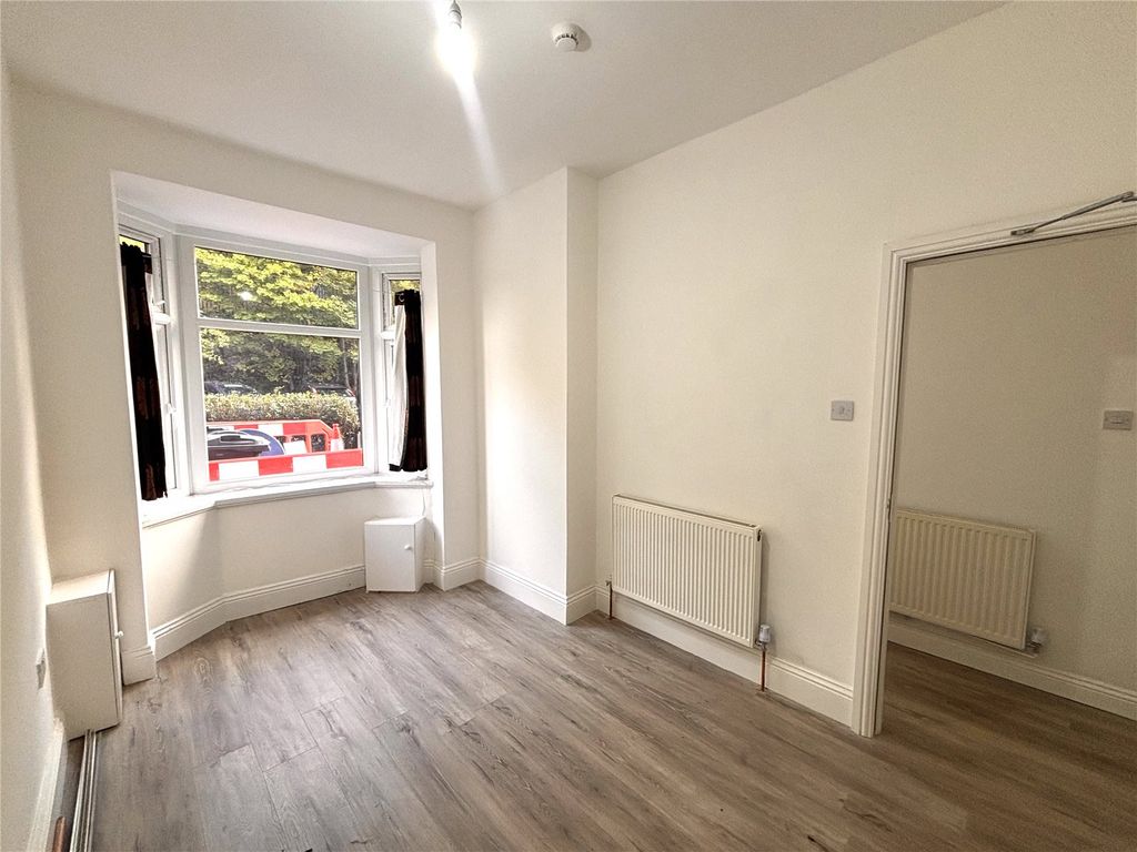 Property photo 3 of 14 Living Room