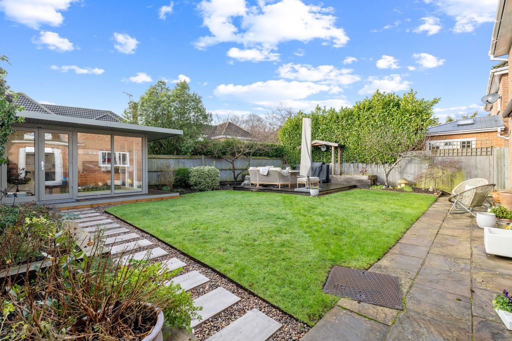 Property photo 1 of 30