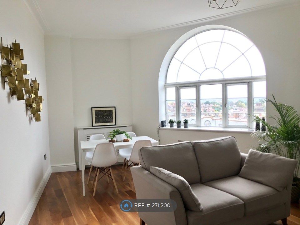 Property photo 3 of 12 Living Room