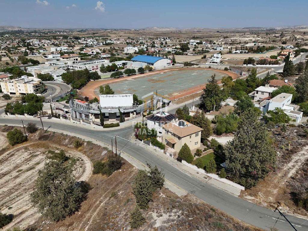 Property photo 2 of 10