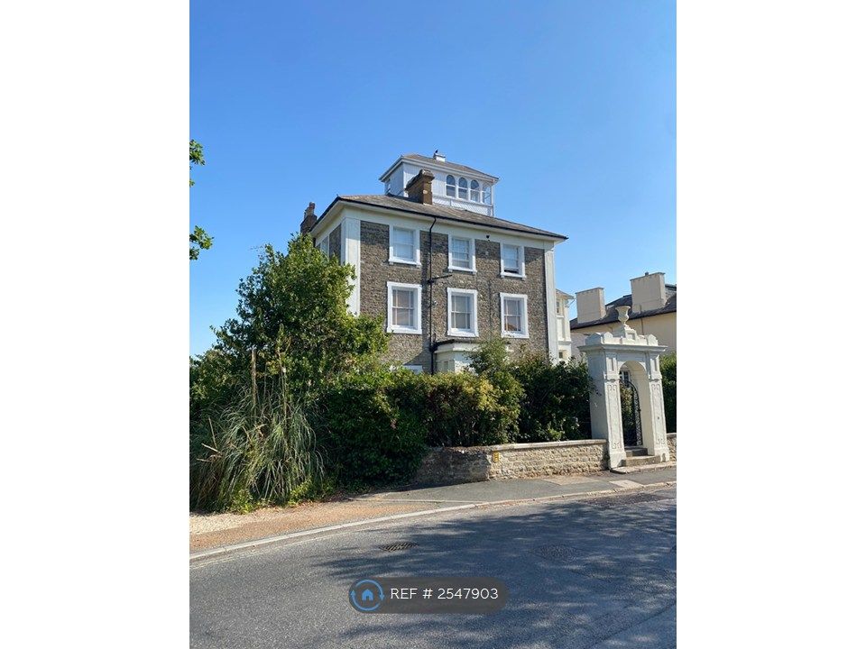 Property photo 1 of 5