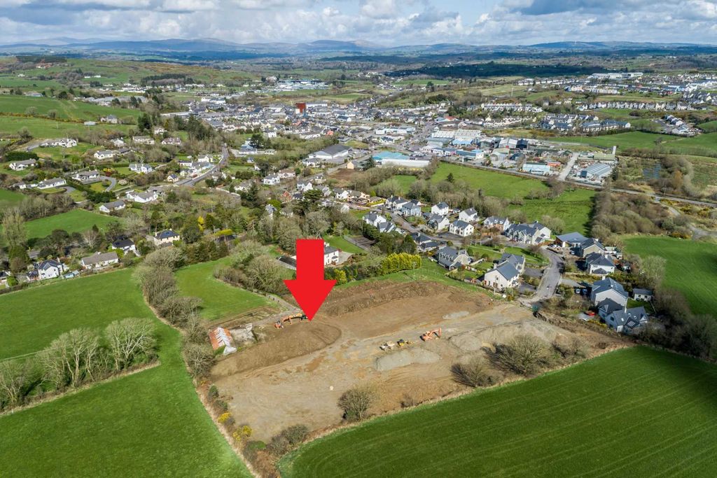 Property photo 1 of 6