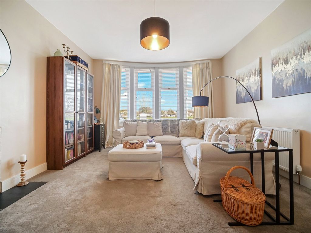 Property photo 3 of 20 Picture 3