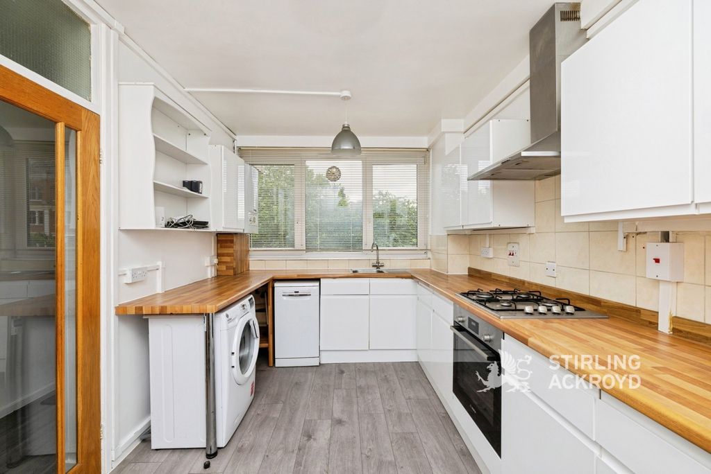 Property photo 2 of 16 Pbox-Img.Jpg
