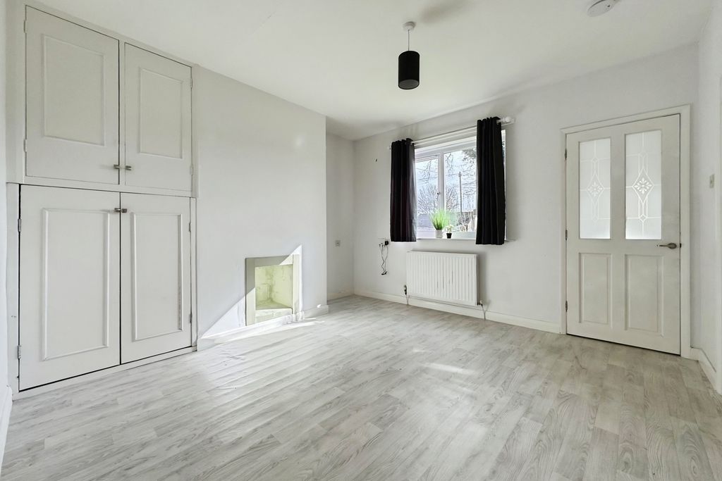 Property photo 2 of 9 Living Room