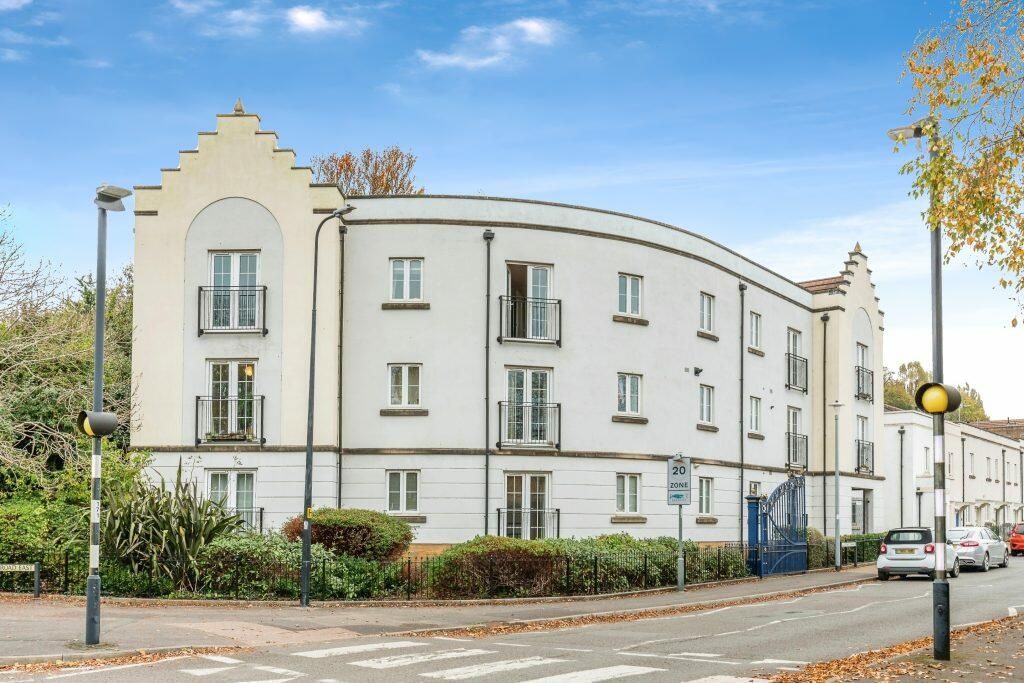 Property photo 1 of 10