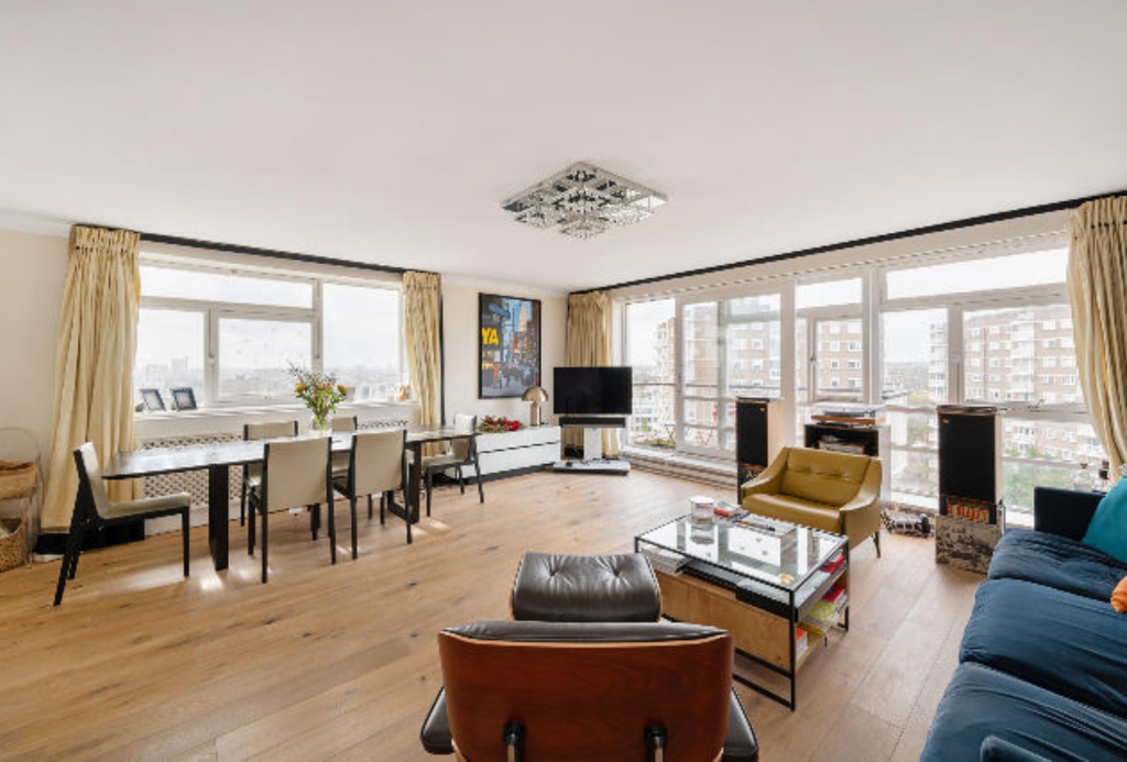 Property photo 3 of 10