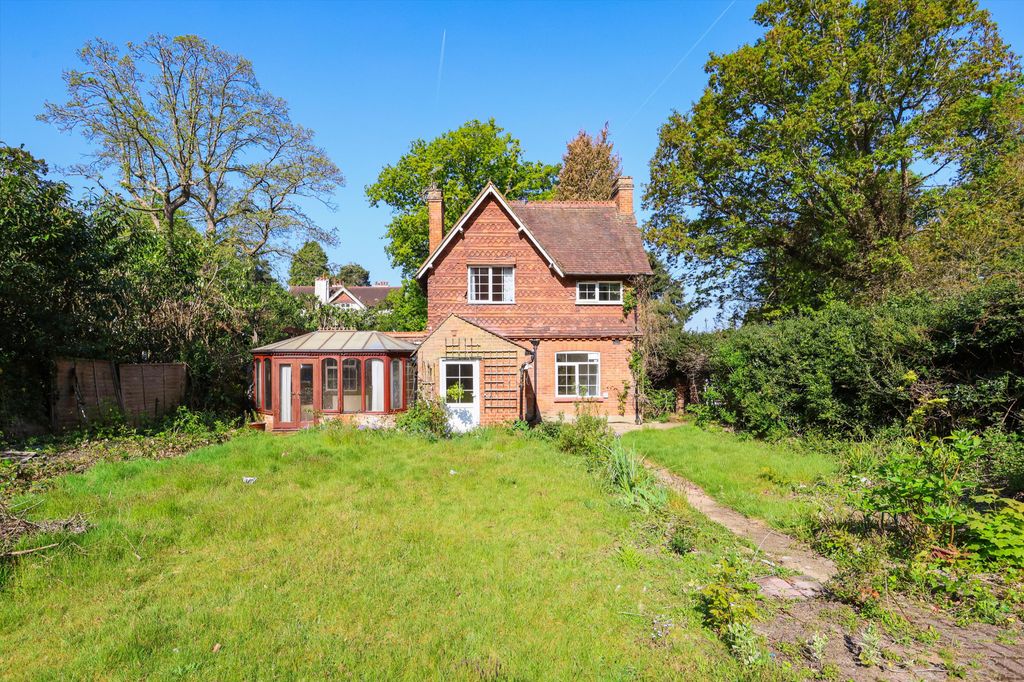 Property photo 1 of 16 Image