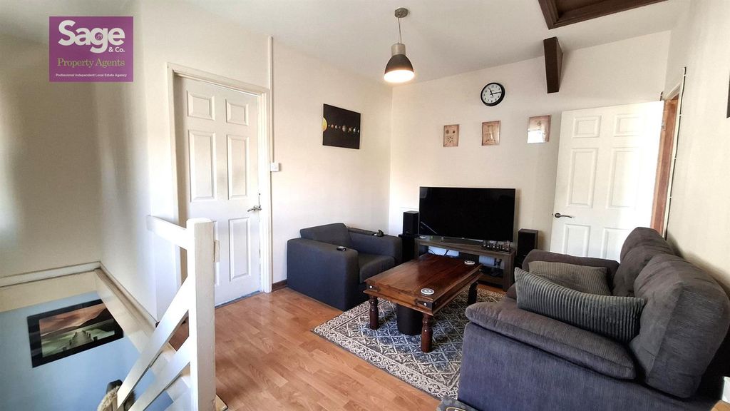 Property photo 2 of 16