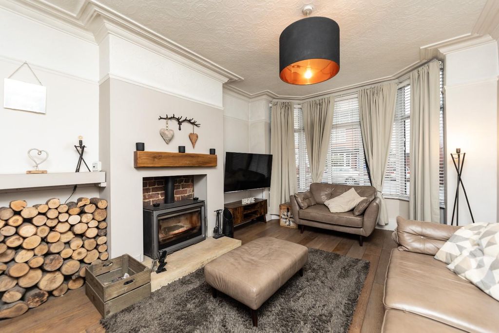 Property photo 3 of 24 5C5A5168.Jpg