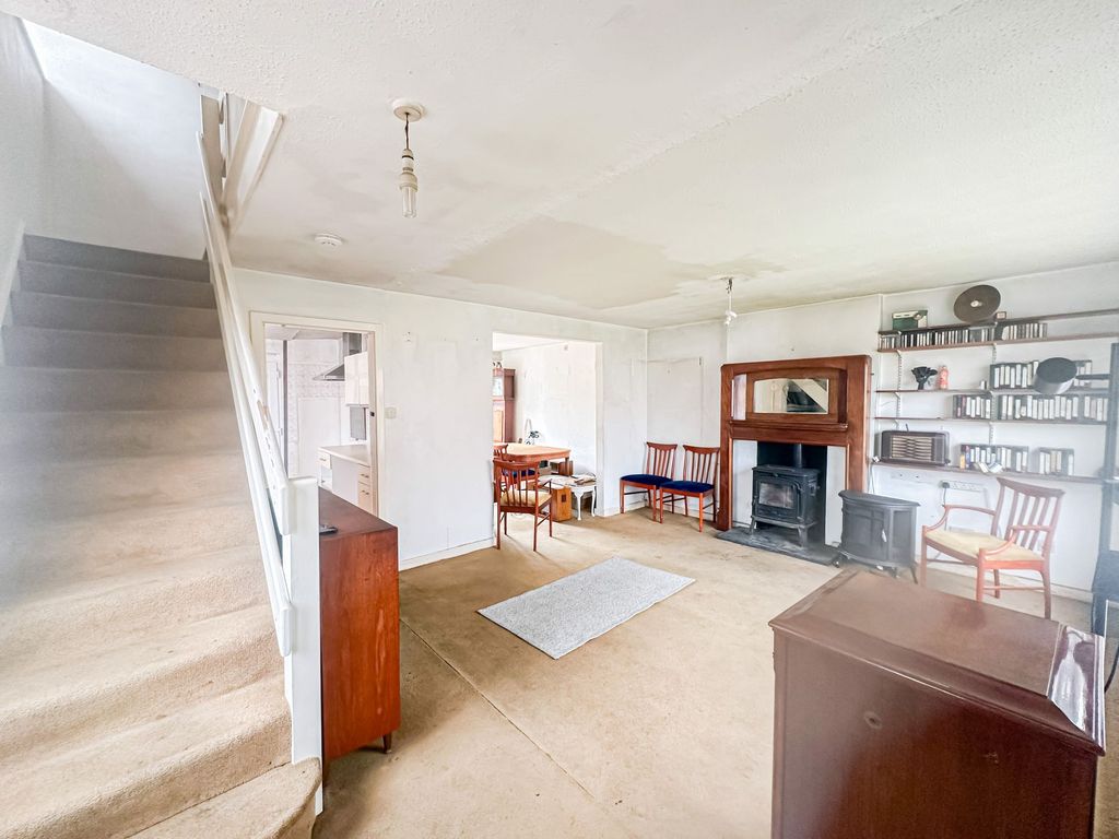 Property photo 2 of 16 Photo 9