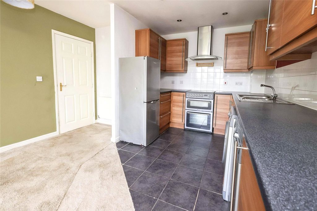 Property photo 2 of 16 Lounge