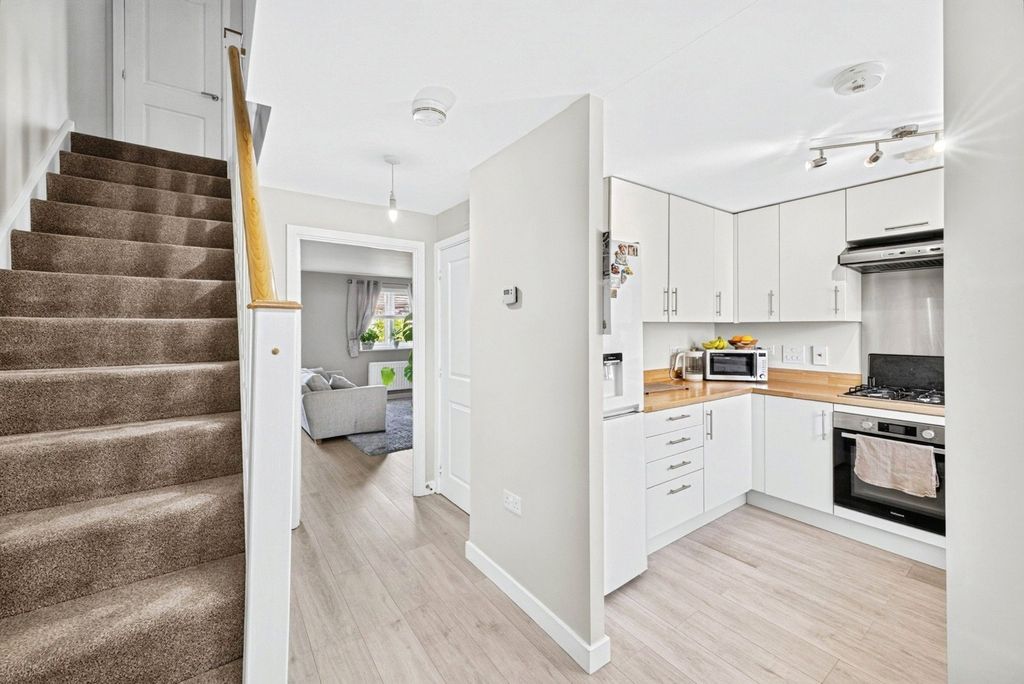 Property photo 2 of 19 Pbox-Img.Jpg