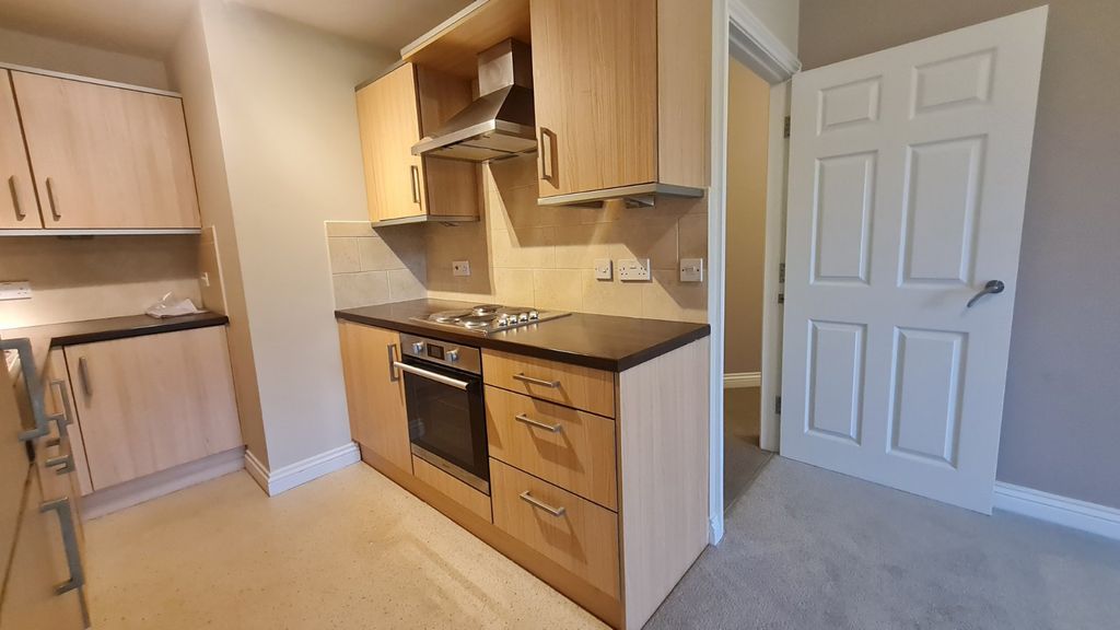 Property photo 2 of 11 Picture No. 16