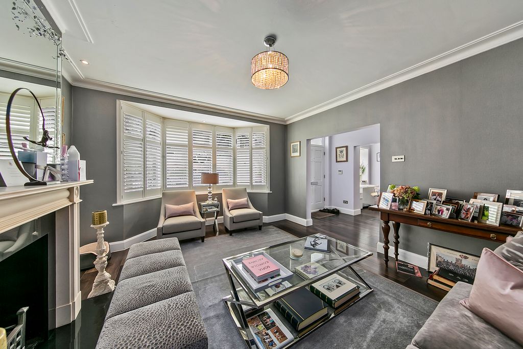 Property photo 2 of 17