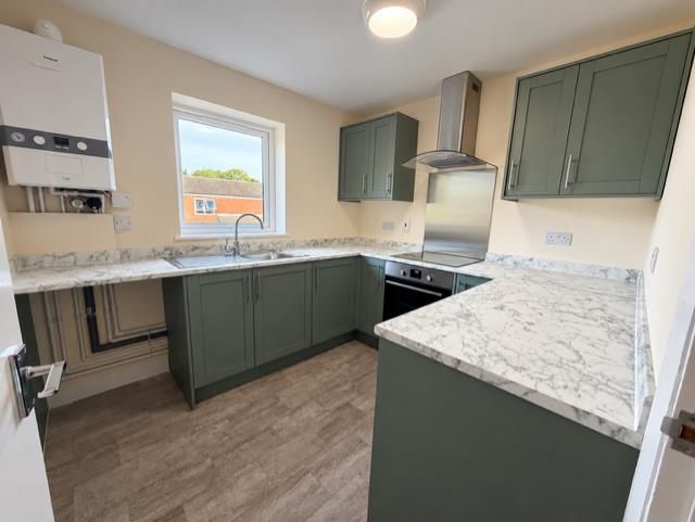 Property photo 1 of 9 Kitchen 1.Png