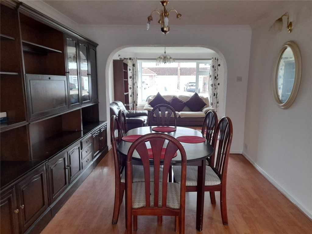 Property photo 3 of 13 Dining Area