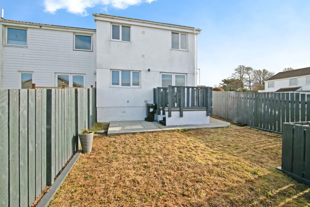 Property photo 3 of 16 Rear