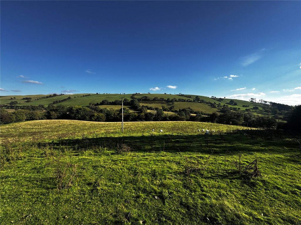 Property photo 3 of 9 Picture No. 02