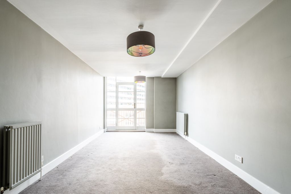 Property photo 3 of 11 3