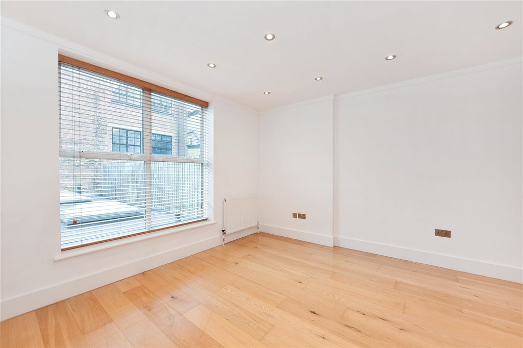 Property photo 3 of 8 Picture No. 03