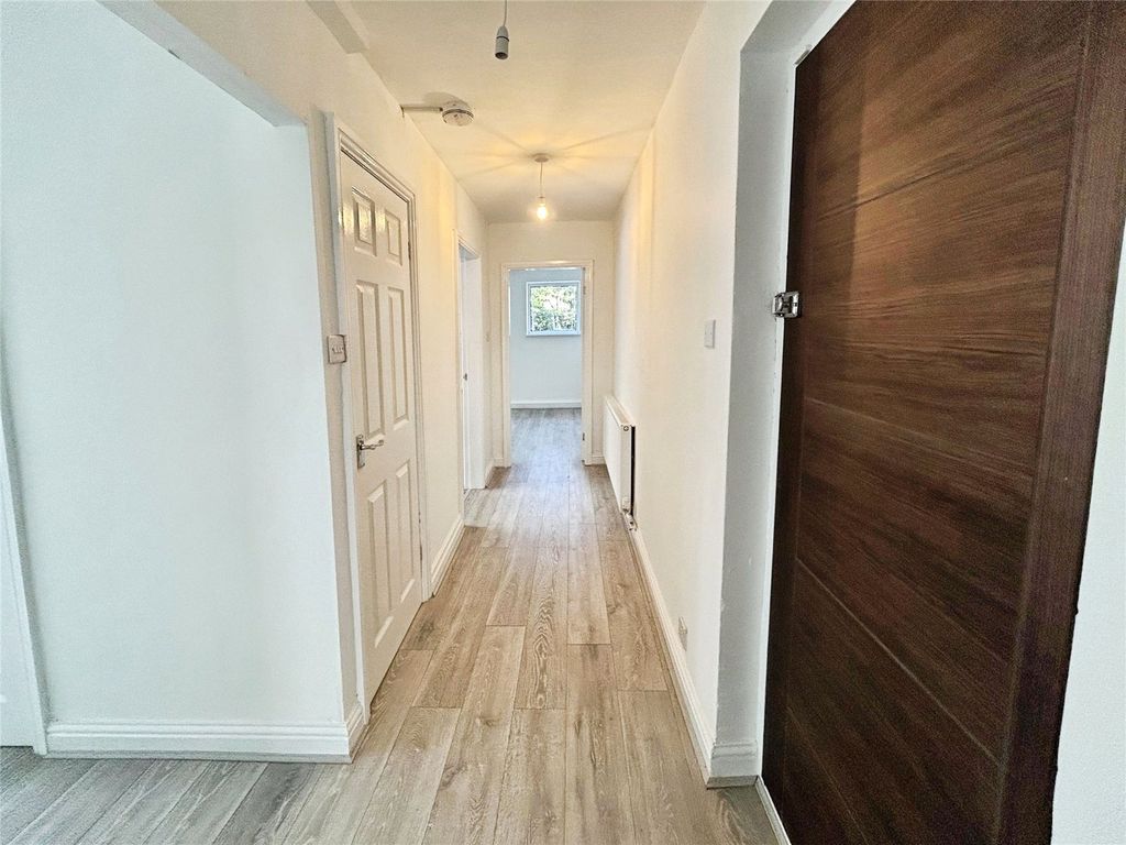 Property photo 2 of 7 Picture No. 02