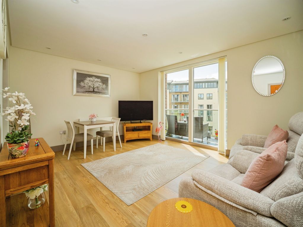 Property photo 2 of 17