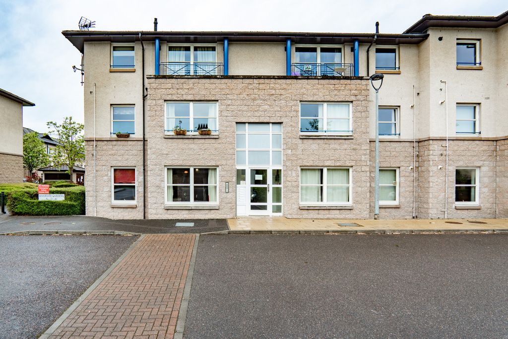 Property photo 1 of 26
