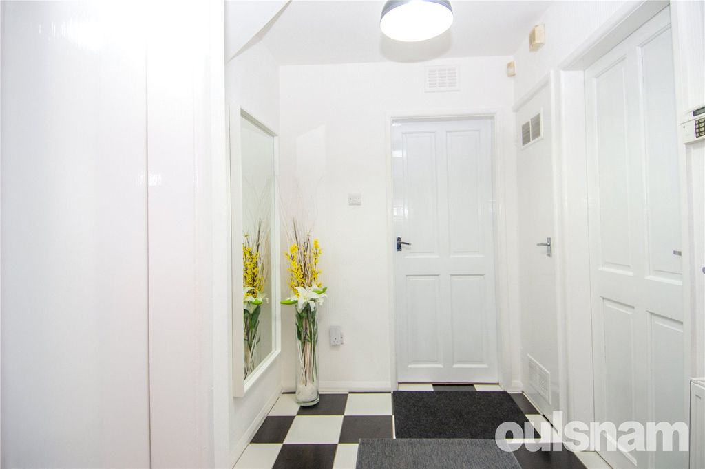 Property photo 2 of 18 Picture No. 16