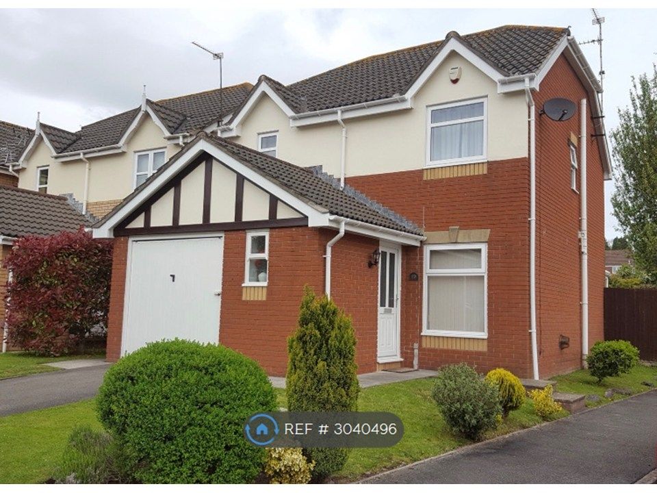 Property photo 1 of 11