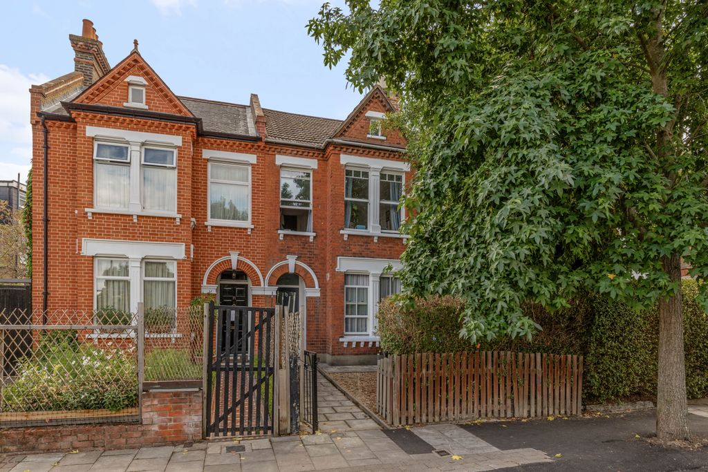 Property photo 1 of 13