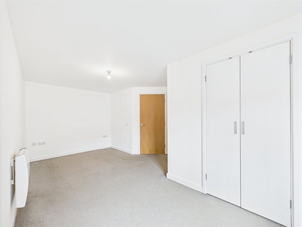 Additional image 5 of 2 bed flat for saleCanterbury Road, Margate CT9