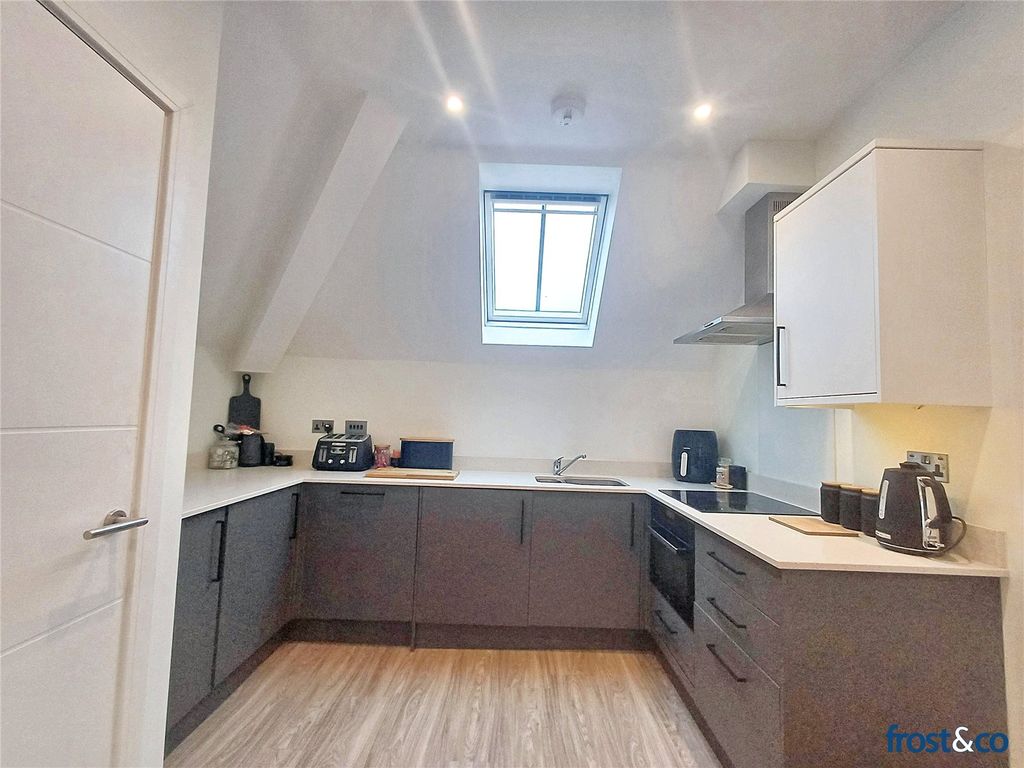 Property photo 3 of 15 Kitchen