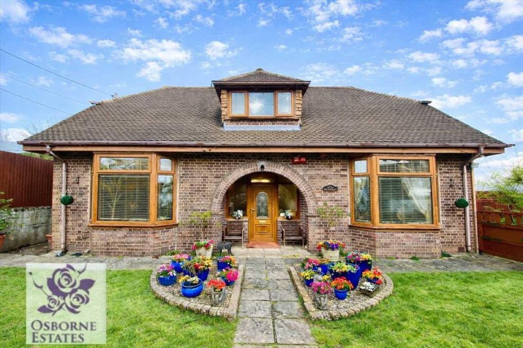 Property photo 1 of 33