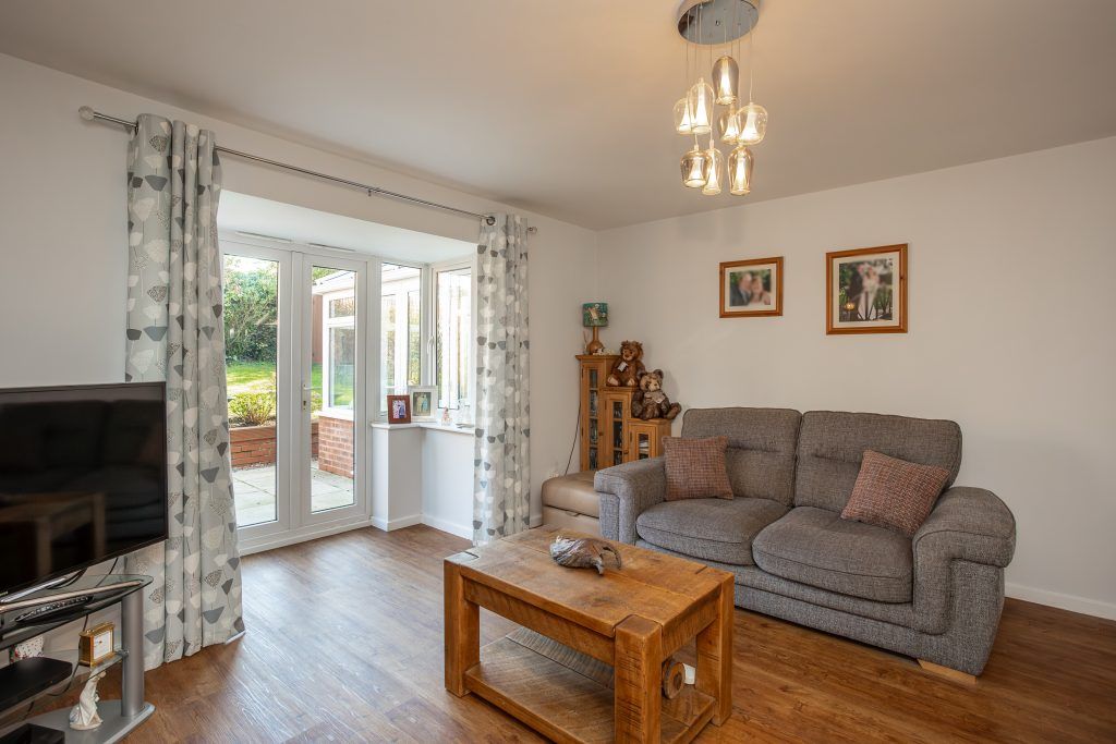 Property photo 3 of 32