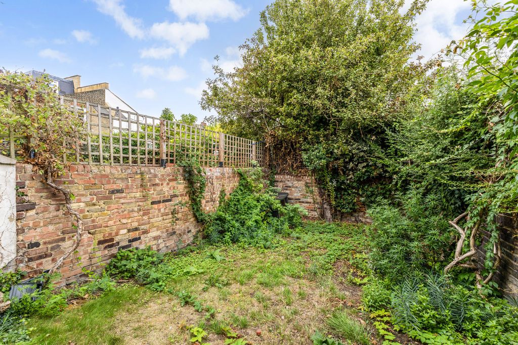 Property photo 3 of 9 Picture No. 29
