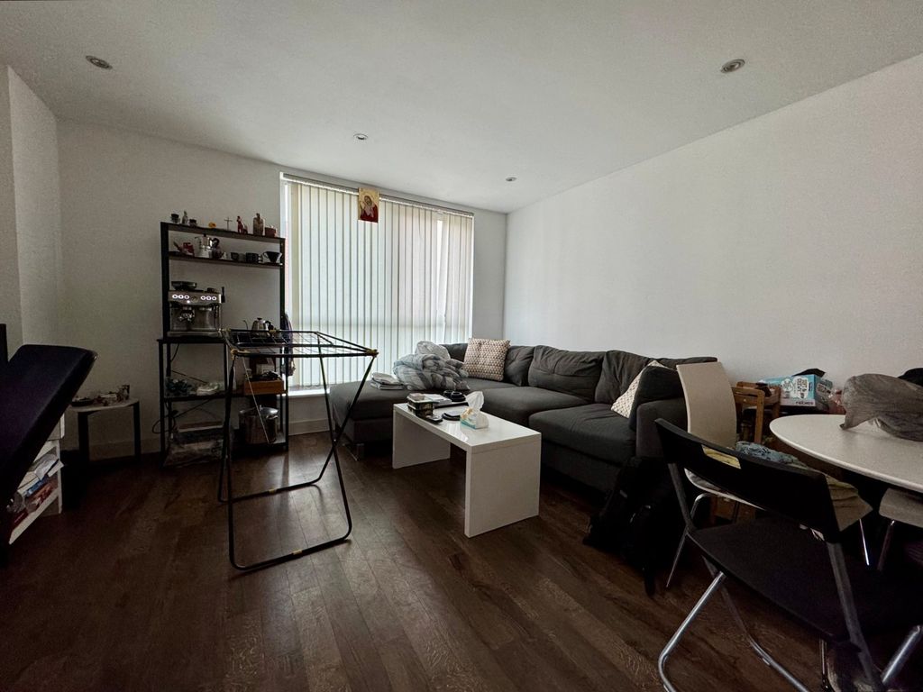 Property photo 3 of 8 Picture No. 02