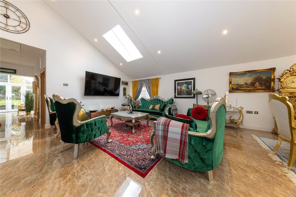 Property photo 1 of 28 Picture No. 60