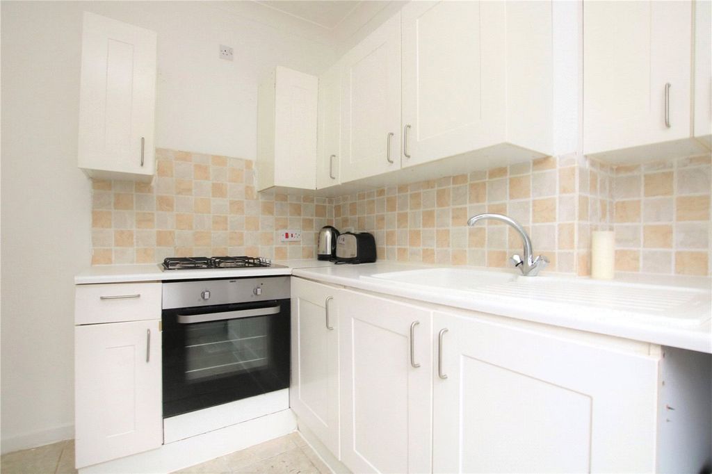 Property photo 3 of 7 Picture No. 06