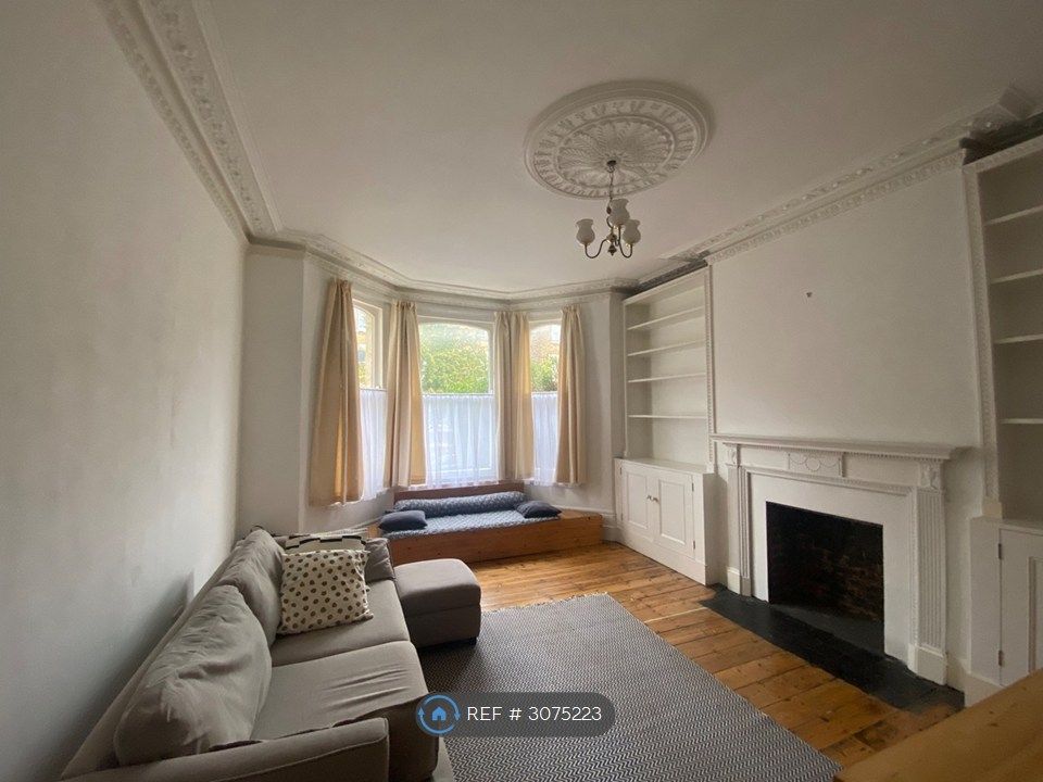 Property photo 3 of 13