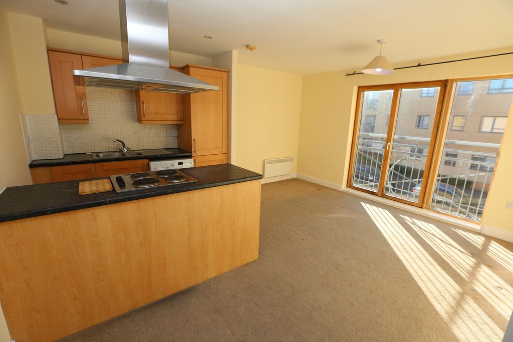 Property photo 1 of 8 Two Bedroom First Floor Flat