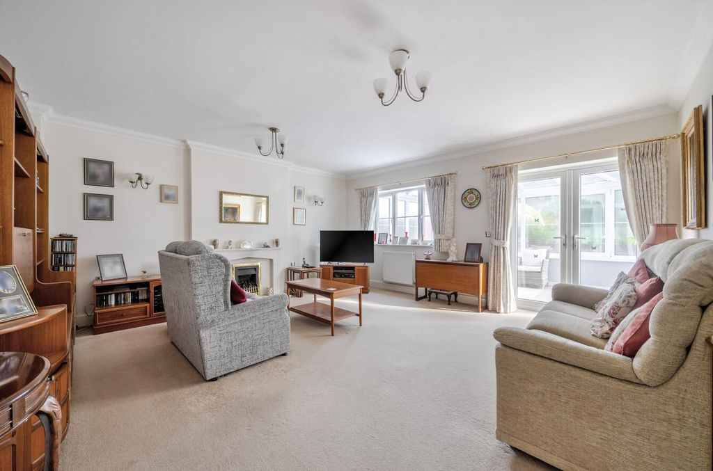 Property photo 2 of 20 1419833-10-699Ed95F08379.Jpg