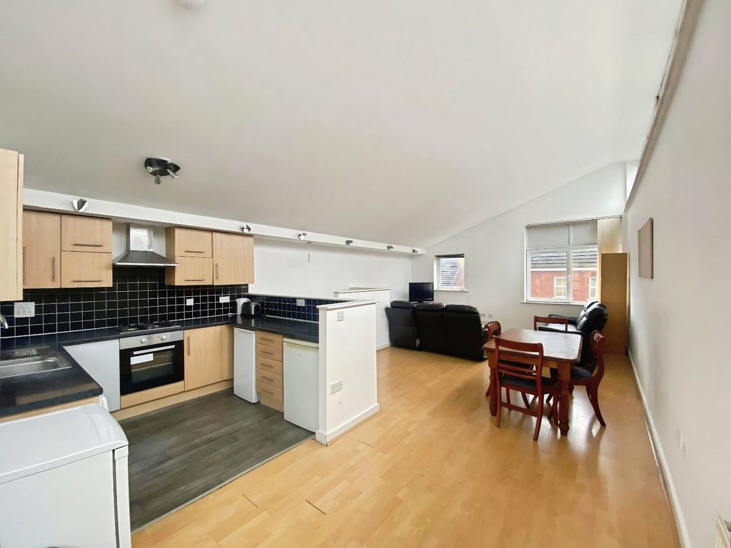 Property photo 3 of 21 Picture No. 19