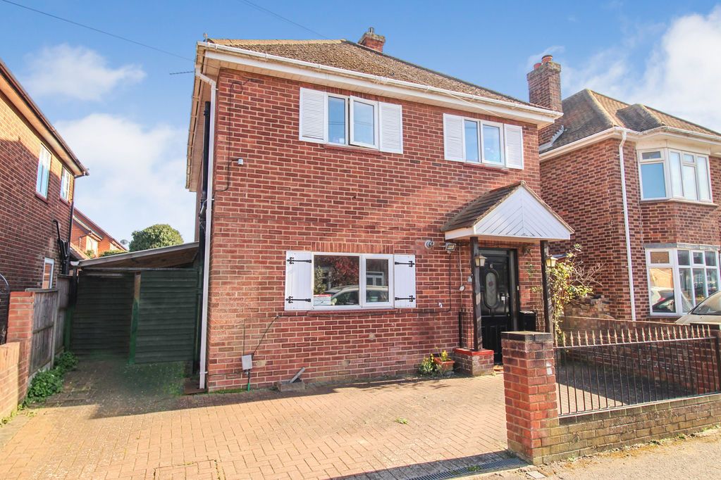 Property photo 1 of 17 Front