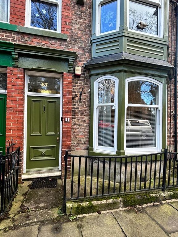 Property photo 1 of 11 Front (Exterior)