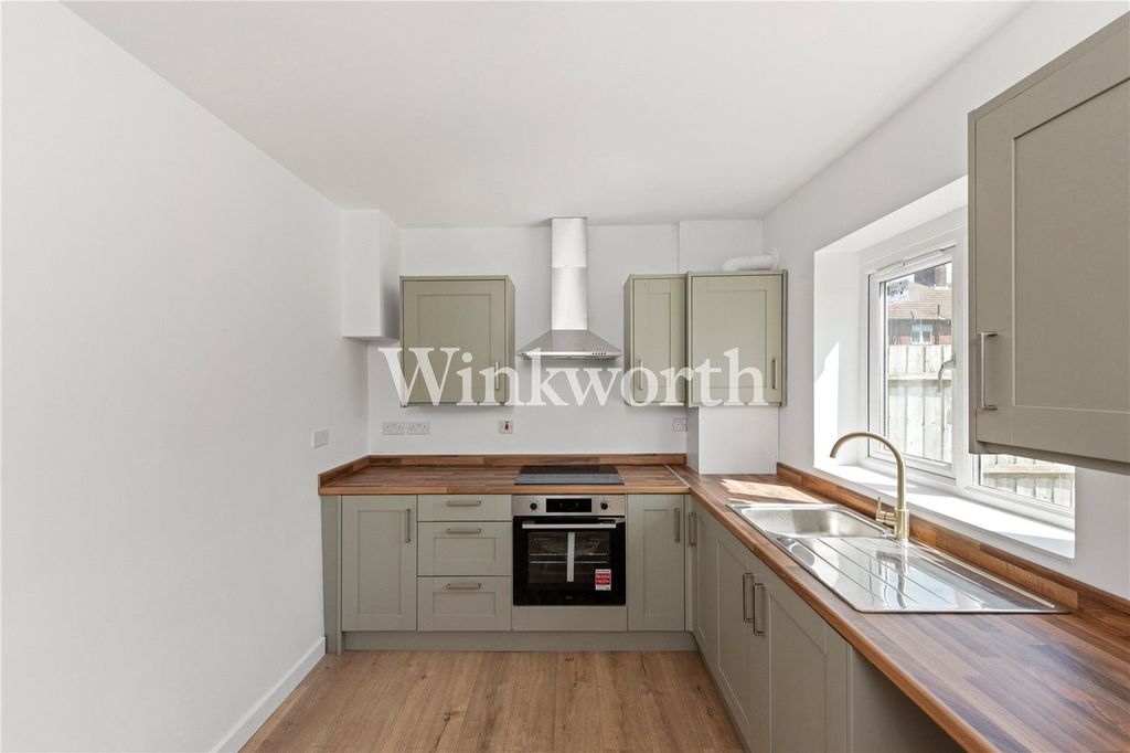 Property photo 2 of 11 Picture No. 07