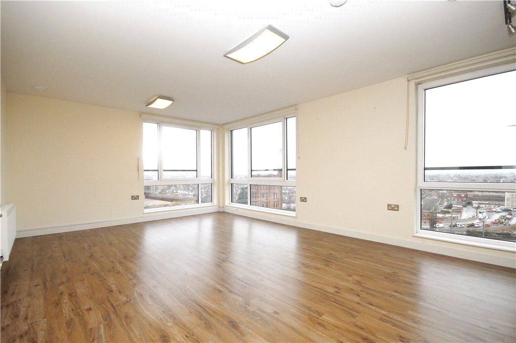 Property photo 3 of 8 Kitchen/Living Room