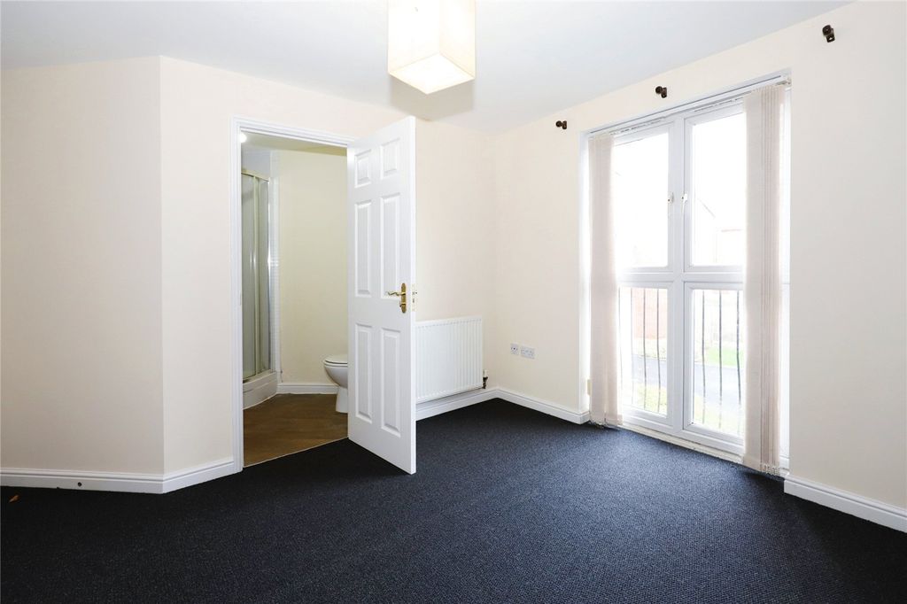 Property photo 3 of 15 Picture No. 05