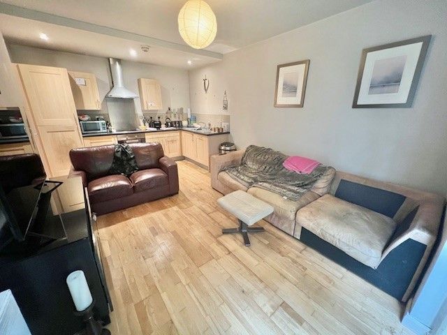 Property photo 3 of 8