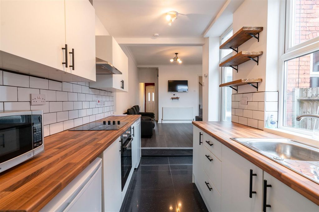 Property photo 3 of 24 Rbf05081.Jpg